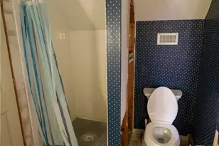 204 W Reuss Blvd, Cuero, TX 77954 - Photo 39