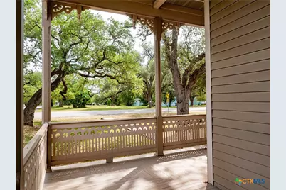 204 W Reuss Boulevard, Cuero, TX 77954 - Photo 9