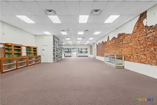 107 W Main St, Cameron, TX 76520 - Photo 21