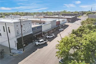 107 W Main St, Cameron, TX 76520 - Photo 5