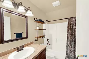 109 Park Way, Poth, TX 78147 - Photo 29