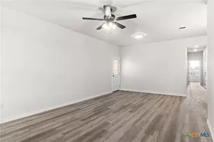 121 Leon Ln, Copperas Cove, TX 76522 - Photo 5