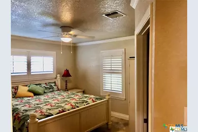 156 Trelawney Street, Mcqueeney, TX 78123 - Photo 7