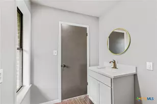 116 Newport Dr, Victoria, TX 77904 - Photo 37