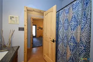 358 W County Rd 3069, Lampasas, TX 76550 - Photo 25