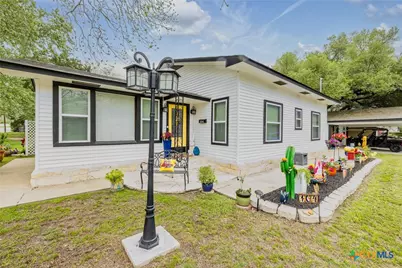 104 N Bright Street, Gonzales, TX 78629 - Photo 5