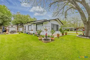 104 N Bright St, Gonzales, TX 78629 - Photo 25