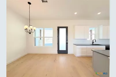 420 Sendera Hills Drive, Canyon Lake, TX 78133 - Photo 15