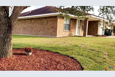 123 & 125 6th Street, Vanderbilt, TX 77991 - Photo 5