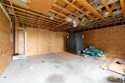 1515 Moulton Street, Shiner, TX 77984 - Photo 13