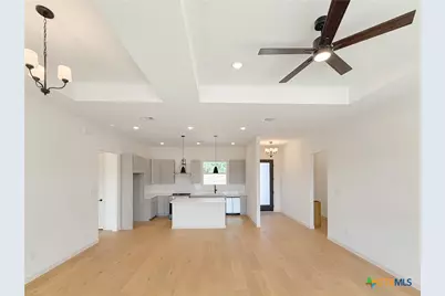 508 Sendera Valley Drive, Canyon Lake, TX 78133 - Photo 7