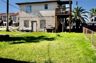 415 S 15th St, Port O'Connor, TX 77982 - Photo 3