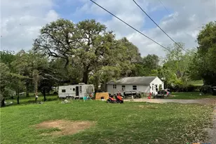 103 Reiffert St, Cuero, TX 77954 - Photo 7