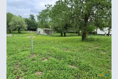 103 Reiffert Street, Cuero, TX 77954 - Photo 5