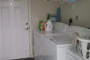 501 S 13th St, Seadrift, TX 77983 - Photo 9