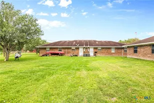 123 & 125 6th St, Vanderbilt, TX 77991 - Photo 21