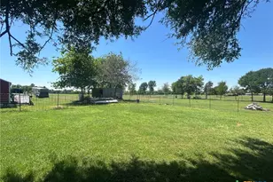 5320 US Hwy 77, Rockdale, TX 76567 - Photo 21