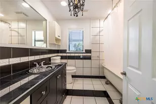 1229 State Hwy 304, Gonzales, TX 78629 - Photo 15