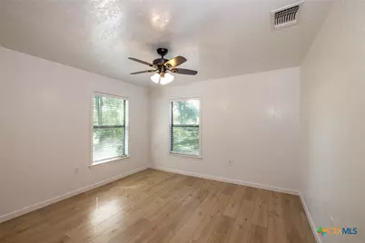 1229 State Highway 304, Gonzales, TX 78629 - Photo 17