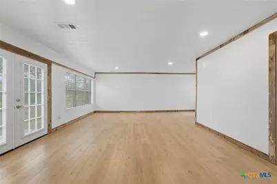 1229 State Highway 304, Gonzales, TX 78629 - Photo 5
