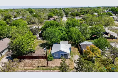 411 Ellis Street, Seguin, TX 78155 - Photo 25