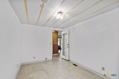 1189 Vivroux Ranch Road, Seguin, TX 78155 - Photo 15