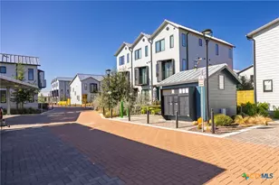 102 Lively Ln, San Marcos, TX 78666 - Photo 19