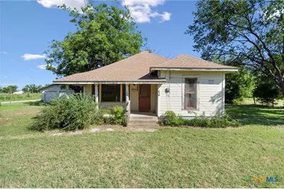 1104 E Umlang Street, Thorndale, TX 76577 - Photo 1