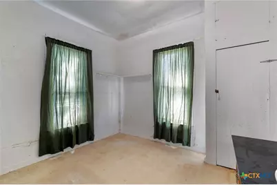 1104 E Umlang Street, Thorndale, TX 76577 - Photo 17