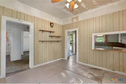 1104 E Umlang Street, Thorndale, TX 76577 - Photo 19