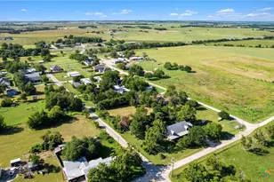 1104 E Umlang St, Thorndale, TX 76577 - Photo 31