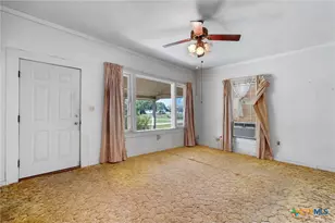 1104 E Umlang St, Thorndale, TX 76577 - Photo 5