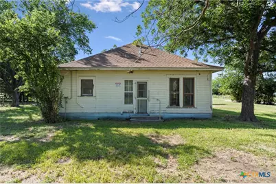 1104 E Umlang Street, Thorndale, TX 76577 - Photo 25