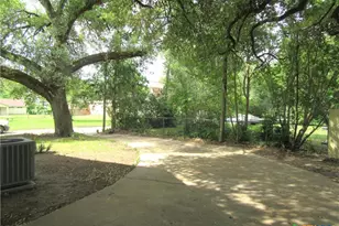 415 Easy St, Marlin, TX 76661 - Photo 45