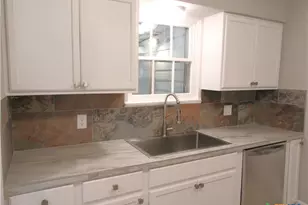 415 Easy St, Marlin, TX 76661 - Photo 11