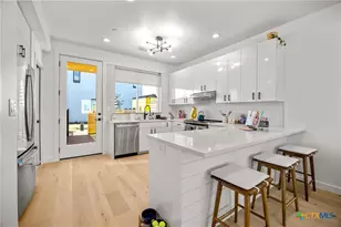 103 Lively Ln, San Marcos, TX 78666 - Photo 5