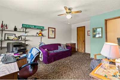 1024 Backstrom Crossing, Belton, TX 76513 - Photo 17