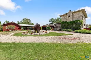 1024 Backstrom Crossing, Belton, TX 76513 - Photo 3