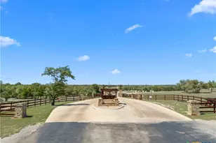 173 Jayhawk Ct, Burnet, TX 78611 - Photo 11