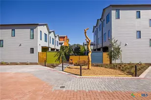 105 Lively Ln, San Marcos, TX 78666 - Photo 21