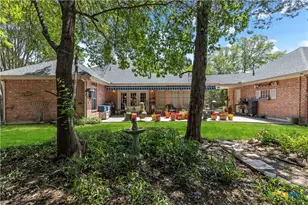 628 Mission View Ct, New Braunfels, TX 78130 - Photo 35