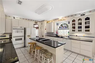 628 Mission View Ct, New Braunfels, TX 78130 - Photo 15