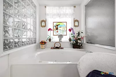 628 Mission View Court, New Braunfels, TX 78130 - Photo 23