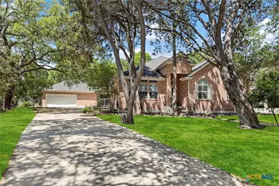 628 Mission View Court, New Braunfels, TX 78130 - Photo 3