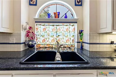 628 Mission View Court, New Braunfels, TX 78130 - Photo 13