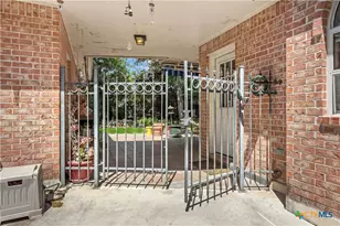628 Mission View Ct, New Braunfels, TX 78130 - Photo 33