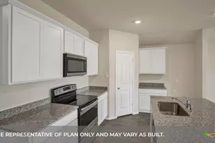 1104 Argonne Frst, Seguin, TX 78155 - Photo 13