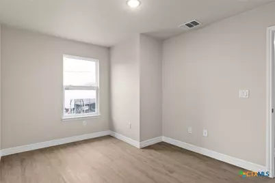 803 White Meadow Lane #B, Harker Heights, TX 76548 - Photo 13