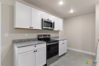 803 White Meadow Lane #B, Harker Heights, TX 76548 - Photo 9