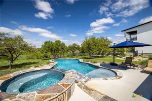 371 River Cliff Pl, Spring Branch, TX 78070 - Photo 17